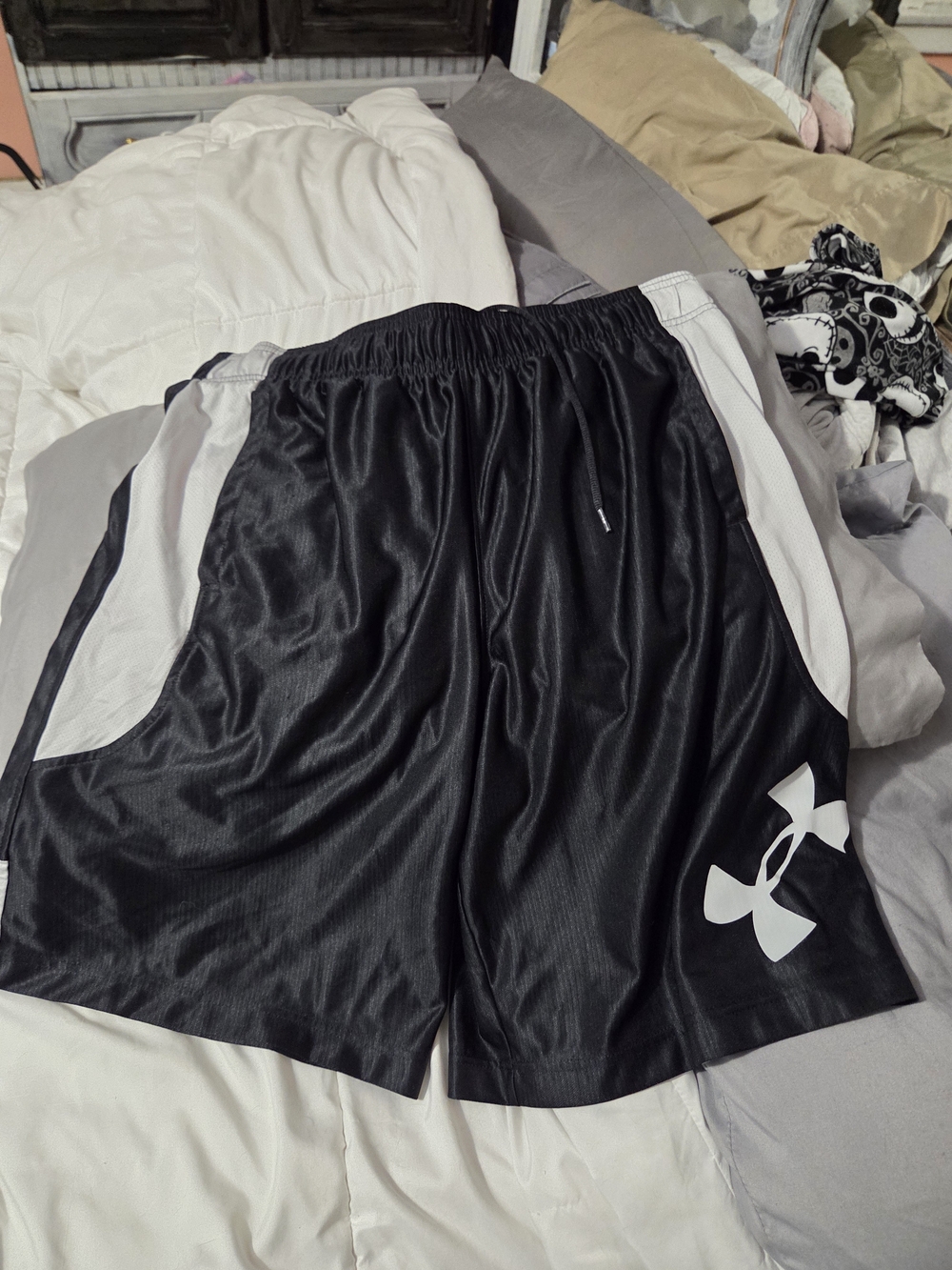 Under Armour Black and White Athletic Basketball Shorts